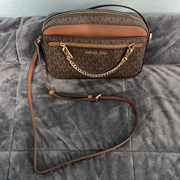 MK Crossbody Purse - Picture 3 of 5